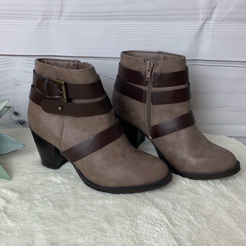 Rampage Brown Zip up Buckle Booties size 6.5